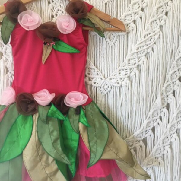 May Gibbs Dress Ups: Gum Blossom Dress